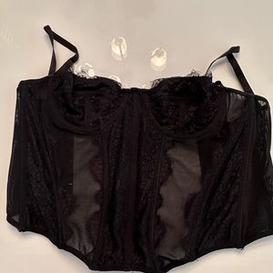 Black lace corset (just like the Urban Outfitters Out From Under one)